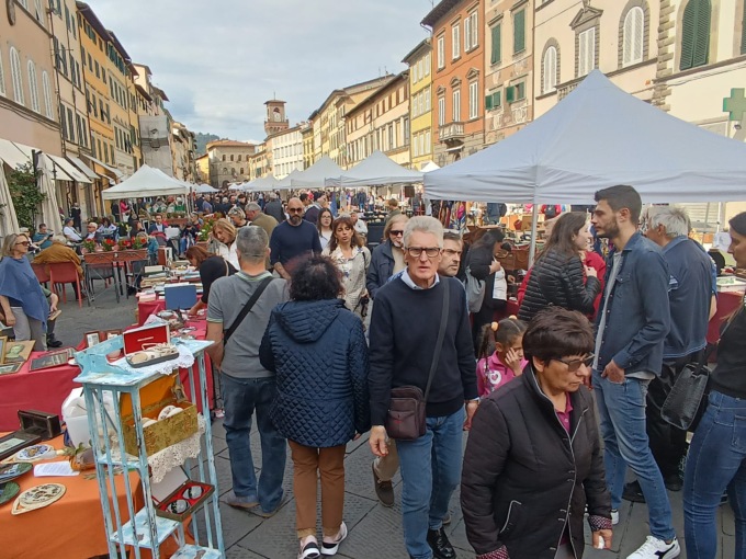 Torna il mercatino dell’antiquariato Pescia Antiqua
