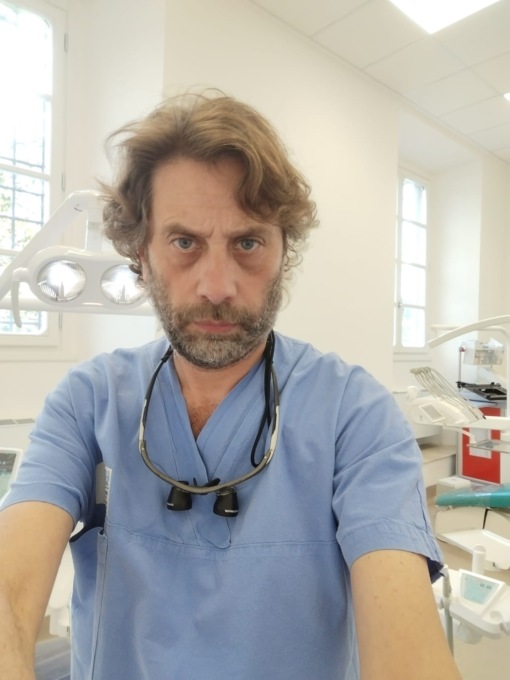 Ipnosi durante una seduta odontoiatrica