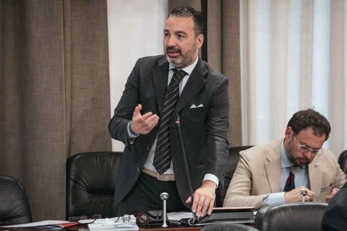 Prunetta: salta la coincidenza, bimba rimane a piedi
