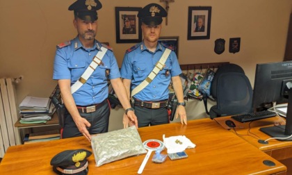 Montaione: vede i carabinieri e getta la droga dal finestrino della macchina