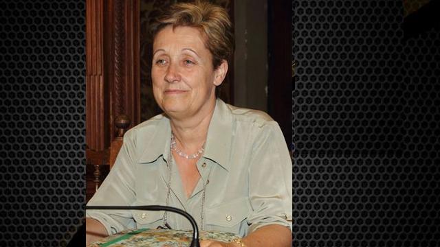 Si fa propaganda con la mail della scuola, prof senese nel caos