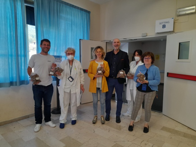 Kiwi all’Ospedale di Pescia dal podere che li produce