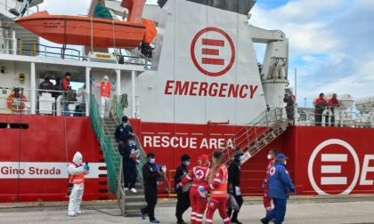 Sbarcati altri 35 profughi al porto di Livorno