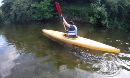 Si ribalta imbarcazione durante allenamento: atleta disperso nel Lago Borgioli