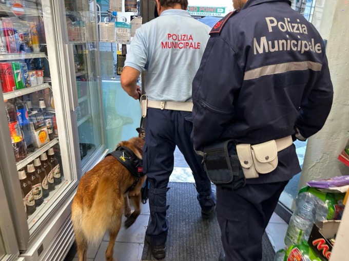 Firenze, sequestrati un etto di hashish e due grammi di cocaina