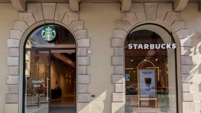 Apre nuovo Starbucks a Firenze