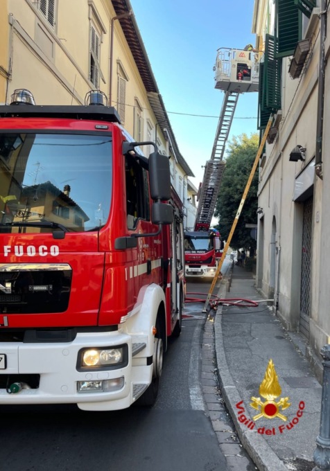 Prato: Incendio in un appartamento a San Giorgio