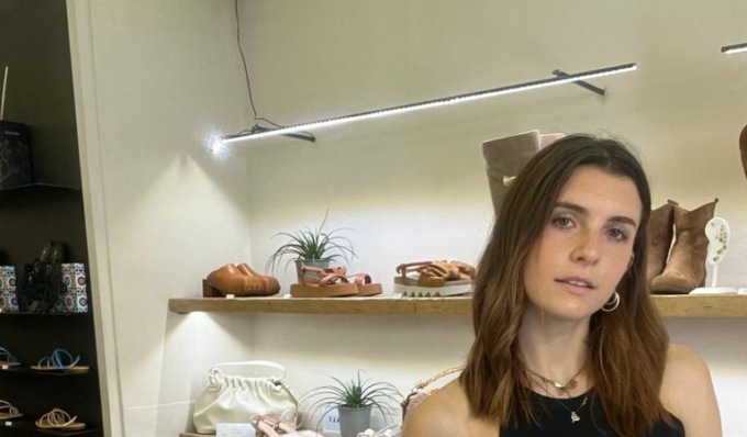 Torna lo shopping notturno tra le vie del centro di Pistoia