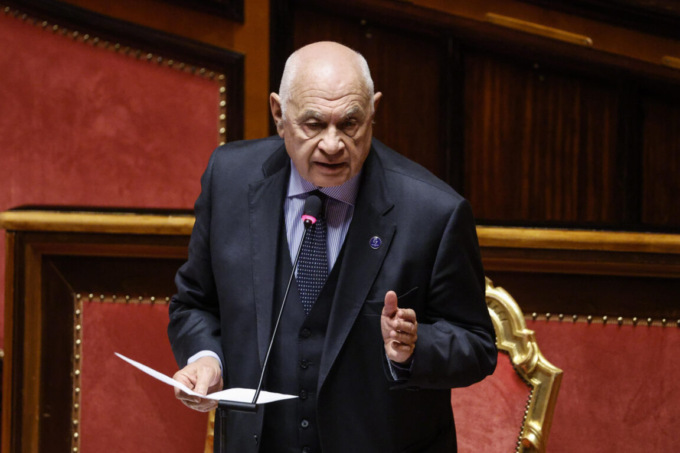 Bambina scomparsa: il ministro Nordio risponde “Rapimento non legato alla permanenza all’Astor”