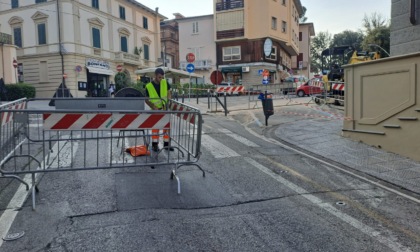 Si apre una voragine in pieno centro a Lamporecchio