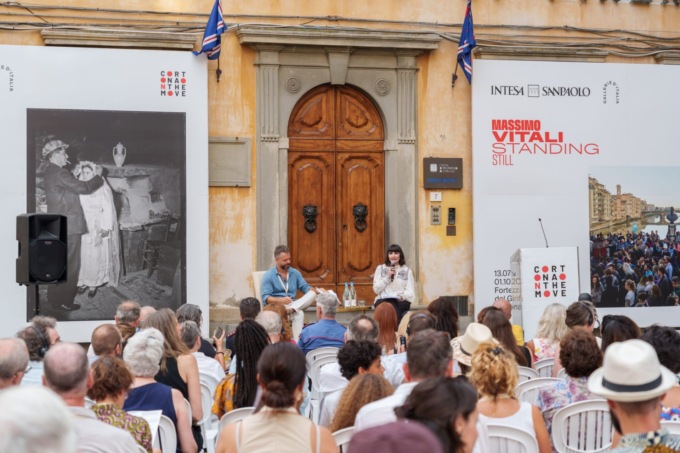 Inaugurata la 13° edizione del festival internazionale di fotografia Cortona On The Move