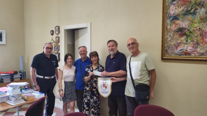 Gruppo sportivo della Municipale in aiuto di una famiglia di Faenza