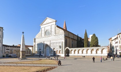 Navetta turistica con l’assicurazione scaduta, scattano multa e sequestro