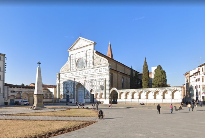 Navetta turistica con l’assicurazione scaduta, scattano multa e sequestro