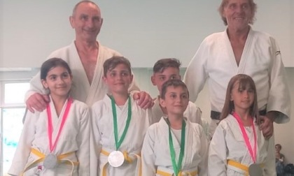 Universo Judo Prato passaggi di cintura per gli Junior