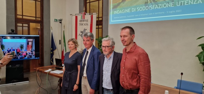 Trasporto pubblico in Toscana: sufficienza sia sull’urbano che extra urbano
