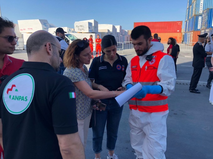 Emergenza migranti, doppio sbarco in Toscana: “Così è difficile un’adeguata accoglienza”
