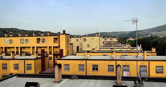 Minorenne aggredito alle Case Minime di Rovezzano, salvato dai residenti attirati dalle sue urla
