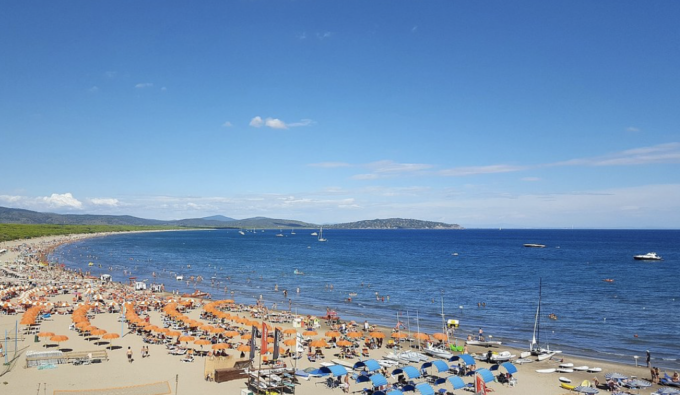 Malore alla Feniglia, 21enne lotta tra la vita e a morte