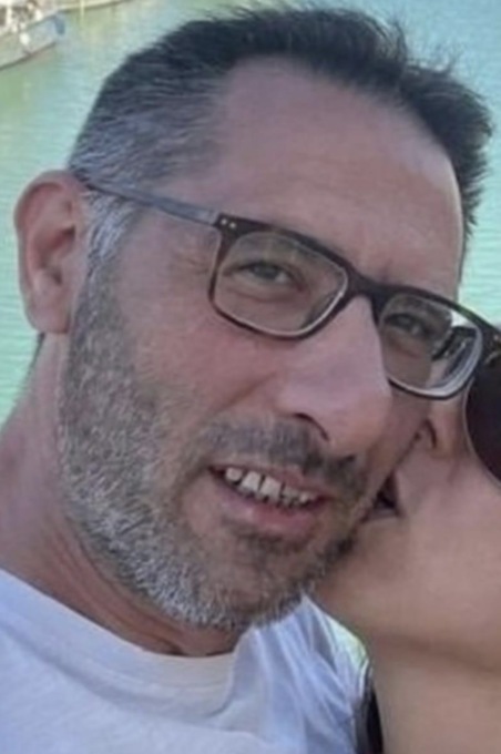 Salva i figli dalle onde del mare mosso, muore annegato a Battipaglia