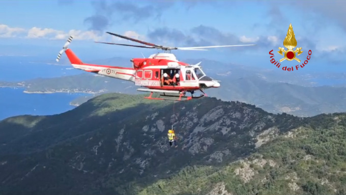 Isola d’Elba, si infortuna scendendo dal Monte Capanne: soccorsa in elicottero
