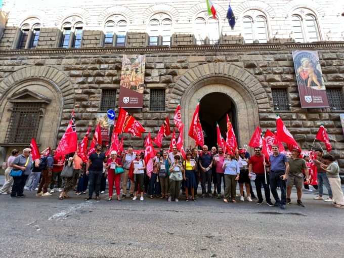 Vertenza Mondo Convenienza: si apre uno spiraglio