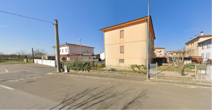 Ponsacco, autista in stato di ebbrezza travolge padre con il figlio in braccio
