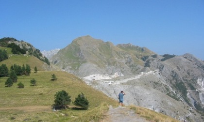 Morto escursionista dopo una caduta sulle Apuane