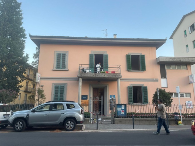 Lite al centro di migranti, accoltella connazionale e poi si suicida