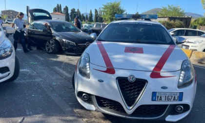 Prato: in contromano in tangenziale con l'auto rubata. Era accusato di tentato omicidio