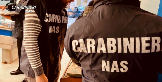 Prodotti dolciari tipici al vaglio del NAS: rilevate criticità in dieci esercizi