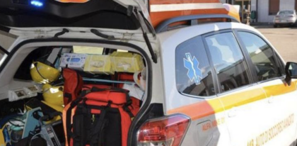 Donna di 42 anni trovata morta in un parcheggio a Calci