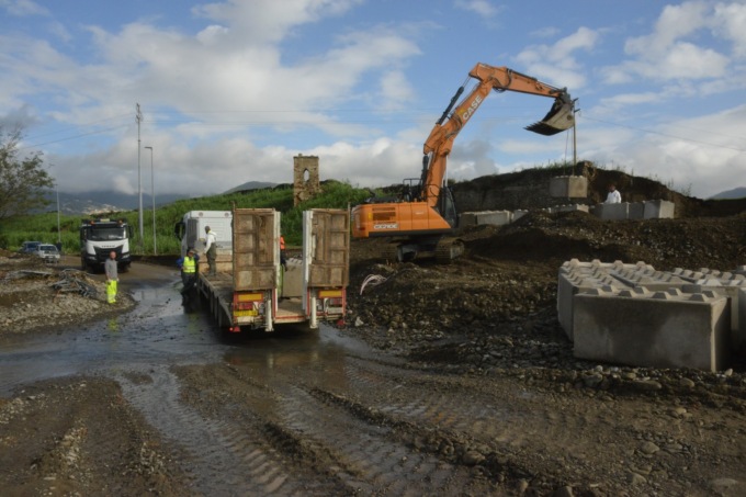 Alluvione Toscana, attivati cantieri sugli argini: situazione più critica a Montale