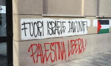 Scritte anti Israele sul muro dell'Univiersità di Firenze: "Intervengano le istituzioni"