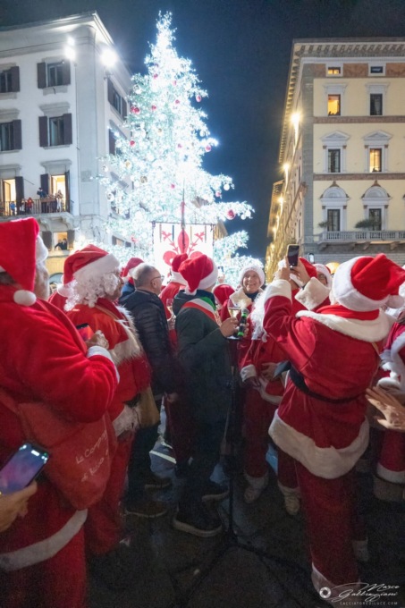 Capodanno a Firenze: sei piazze in musica con Diodato, jazz, gospel, orchestra, pop, danza e magia