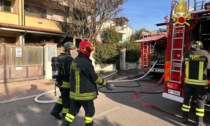 Villetta in fiamme ad Arezzo: casa inagibile per gli ingenti danni