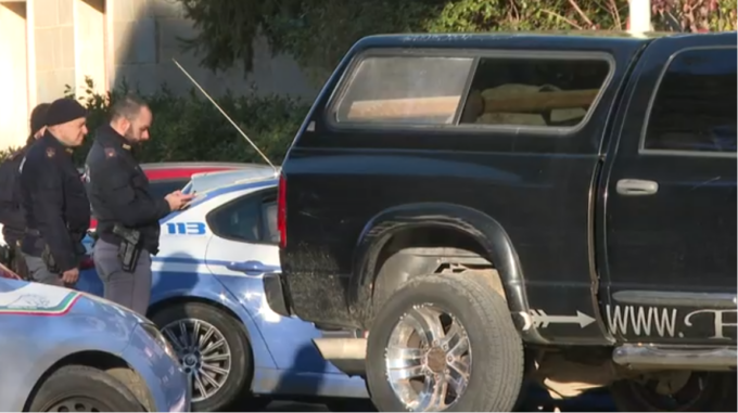 Tre spari svegliano di soprassalto Coverciano, terrore nel quartiere di Firenze: tre uomini fermati