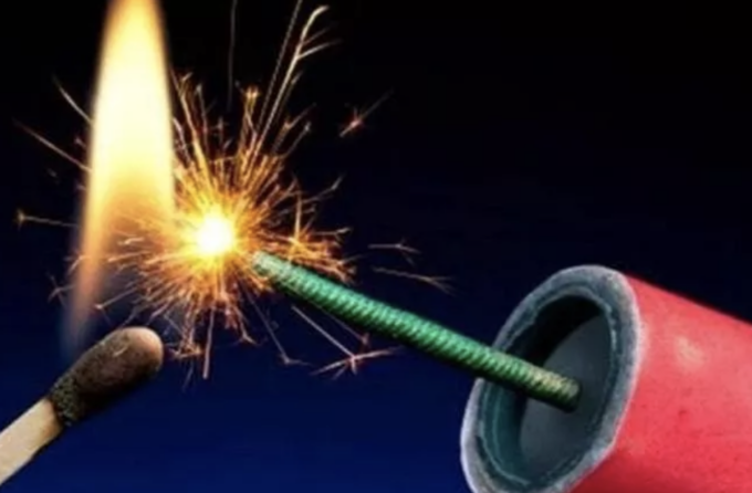 Botti di Capodanno, tanti feriti in Toscana: gravissimo un minorenne di Poggibonsi