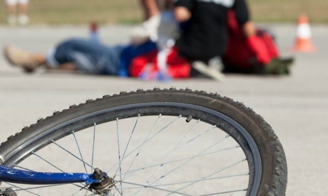 Auto contro bici, 75enne muore mentre stava tornando a casa