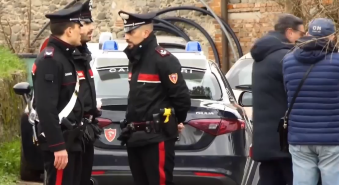 Omicidio Agliana, proseguono le indagini: sequestrati gli indumenti dei vicini