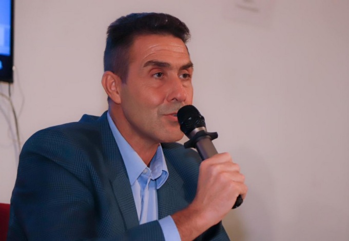 Omicidio San Polo, il generale Vannacci incontra Sandro Mugnai: “Qui per solidarietà. Difesa sempre legittima”