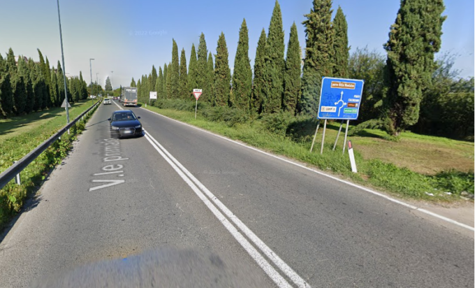 Senza auto per l’alluvione, 52enne investito da un pirata della strada mentre andava a lavoro in bici