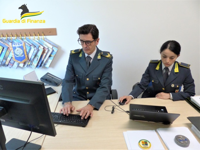 Bonus edilizi, truffa 5,7 milioni. Blitz della Guardia di finanza a Follonica