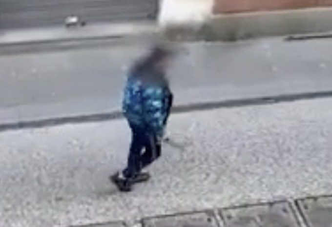 Accoltellamento in centro a Prato, ipotesi regolamento di conti: è caccia all’uomo