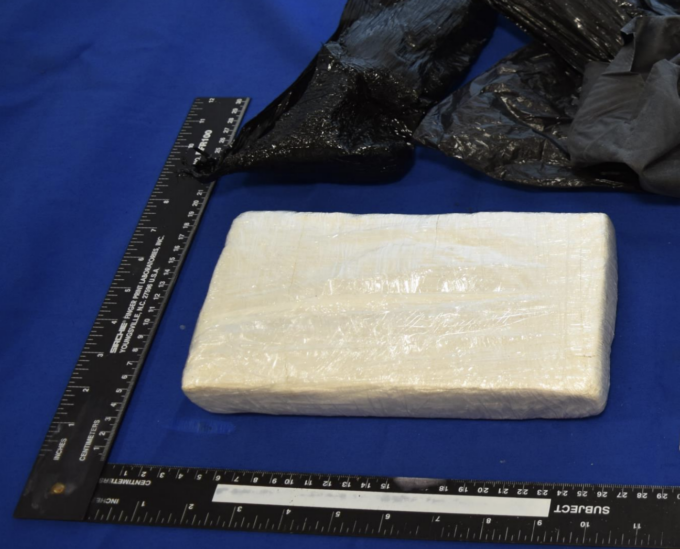 Inseguito nel parcheggio de “I Gigli” uno spacciatore in possesso di oltre 1kg di cocaina