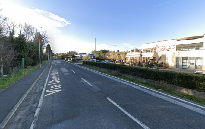 Incidente stradale a Livorno, 51enne muore in sella al suo scooter dopo un frontale tra auto