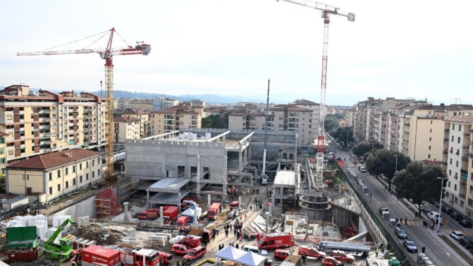 La patente a punti contro gli incidenti sul lavoro non avrebbe evitato la strage al cantiere Esselunga di Firenze