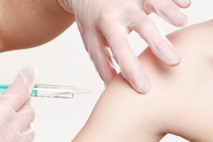 Meningite in una scuola media nel pisano, studente in buone condizioni: profilassi per 400