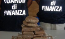 Dalla Spagna a Cecina, corriere della droga con 23kg di cocaina nell'auto