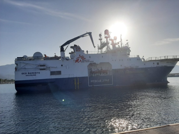 La nave Geo Barents verso Livorno con a bordo 179 migranti: attracco previsto per domani